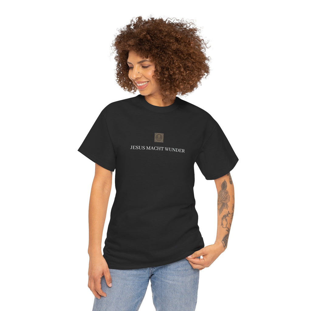,,JESUS MACHT WUNDER,, - Schlichtes T-Shirt