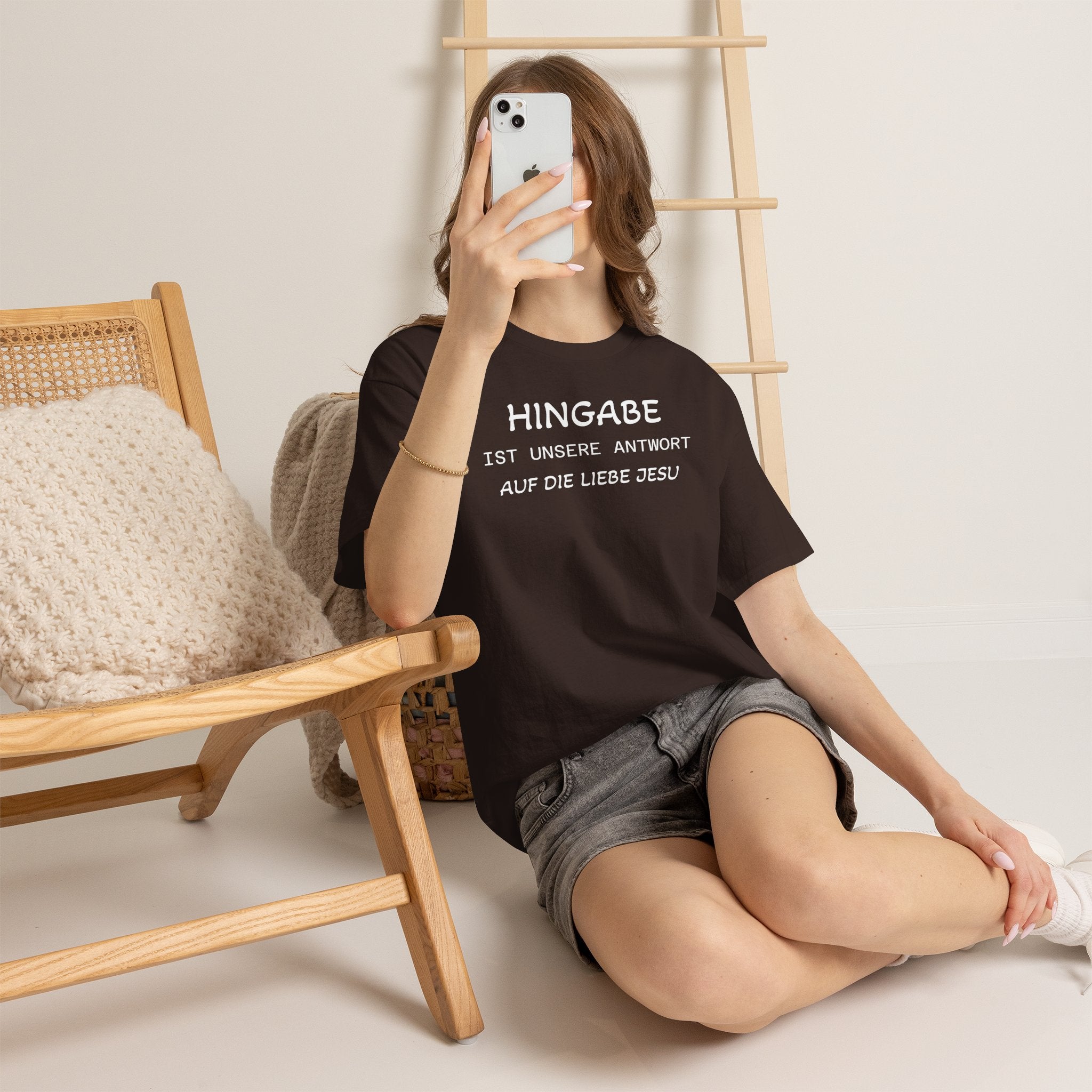 ,,Hingabe ist unsere Antwort auf die Liebe Jesu“ | Christliches Statement T-Shirt
