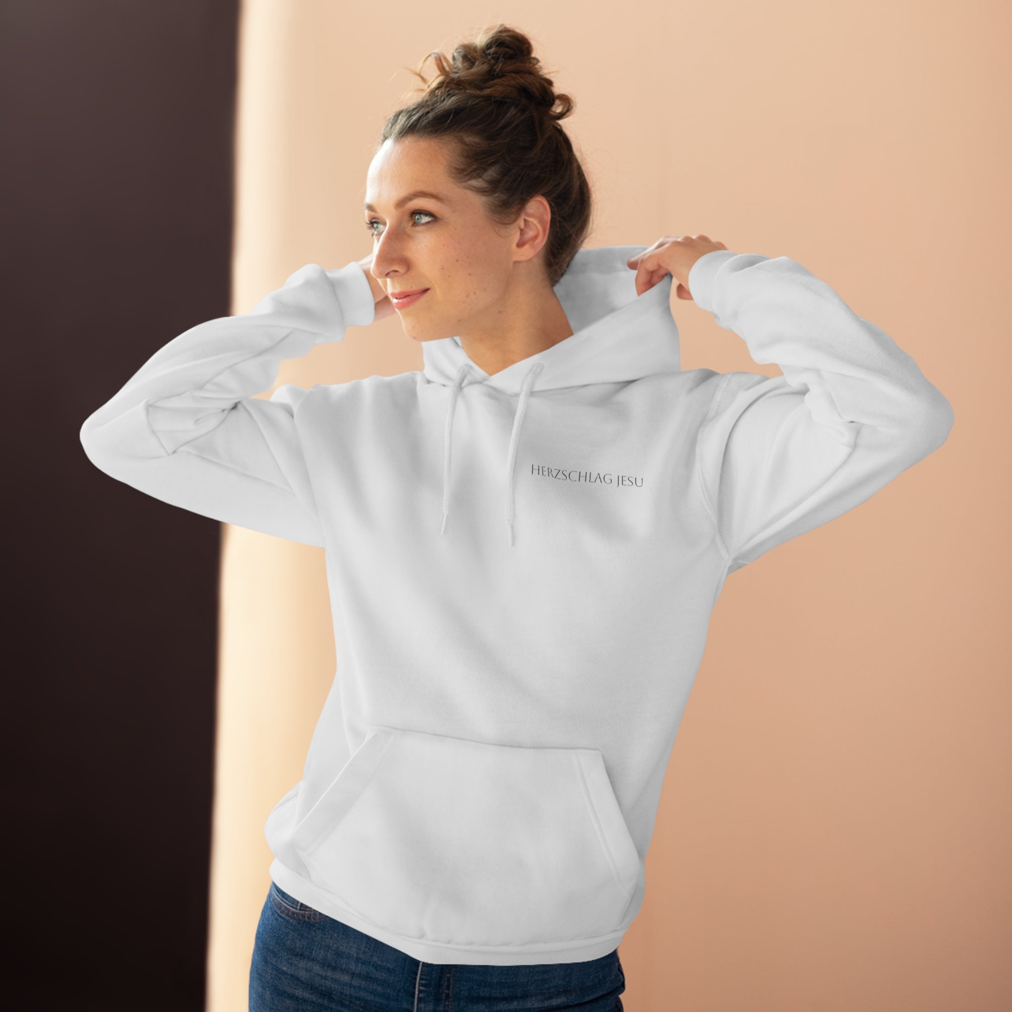 "Jesus Befreit, Jesus Rettet, Jesus Heilt" Hoodie