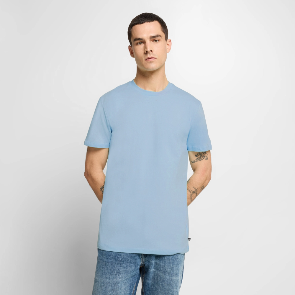 Männer Premium T-Shirt - Jesaja 40:31 - Hellblau