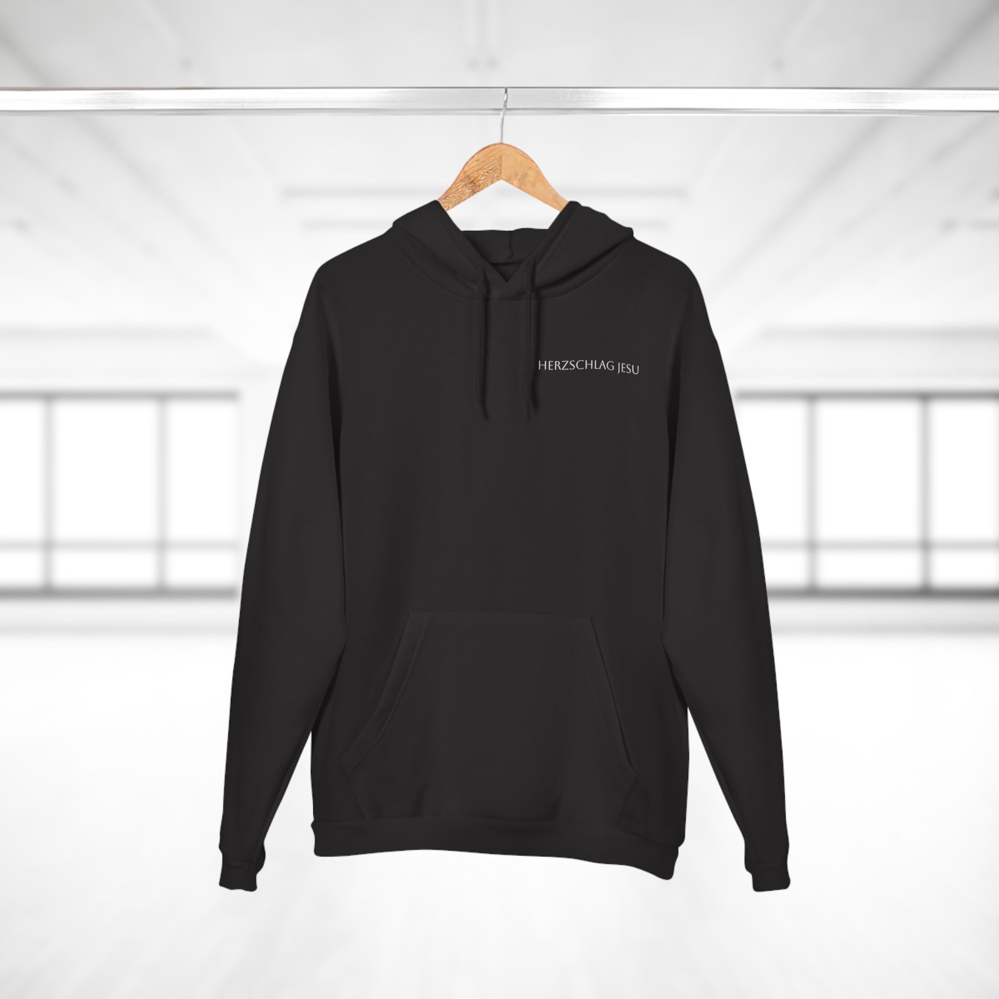 "Jesus Befreit, Jesus Rettet, Jesus Heilt" Hoodie