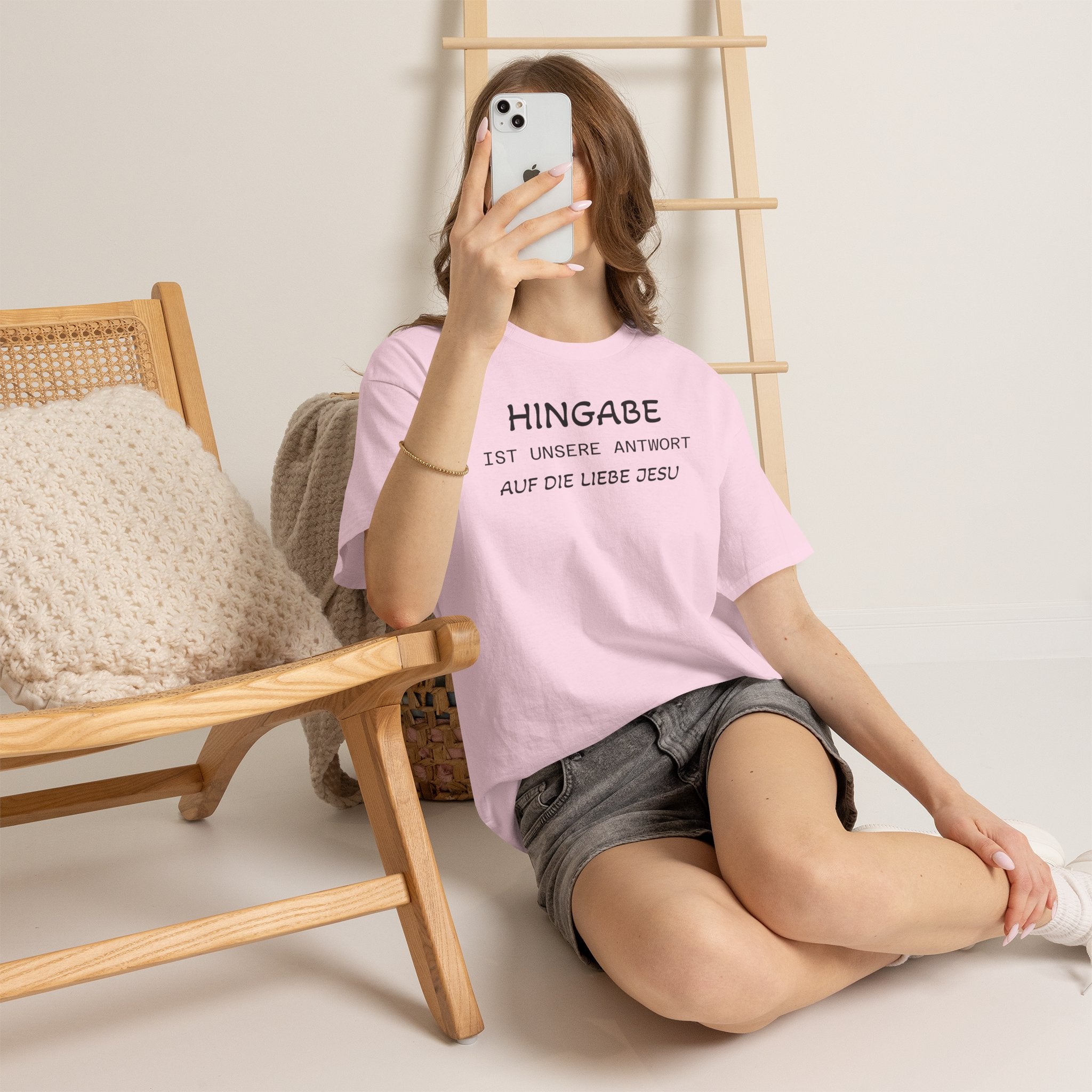 ,,Hingabe ist unsere Antwort auf die Liebe Jesu“ | Christliches Statement T-Shirt